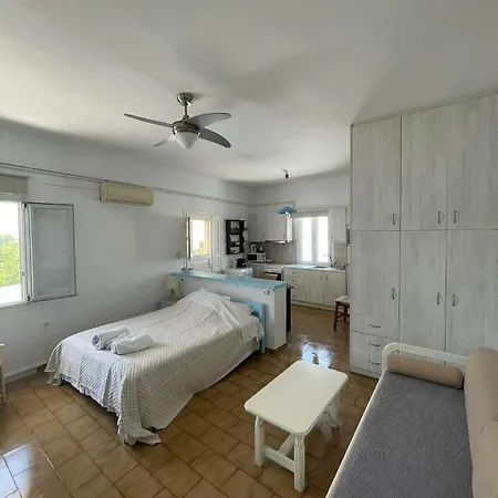 Yannis Maria Rooms