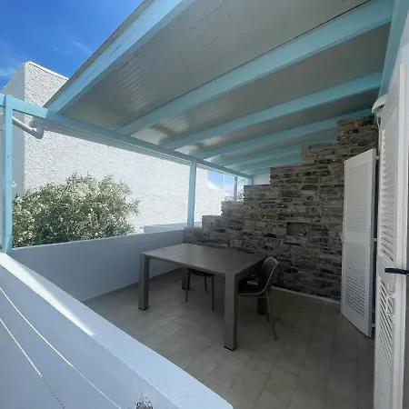 Yannis Maria * Antiparos Città