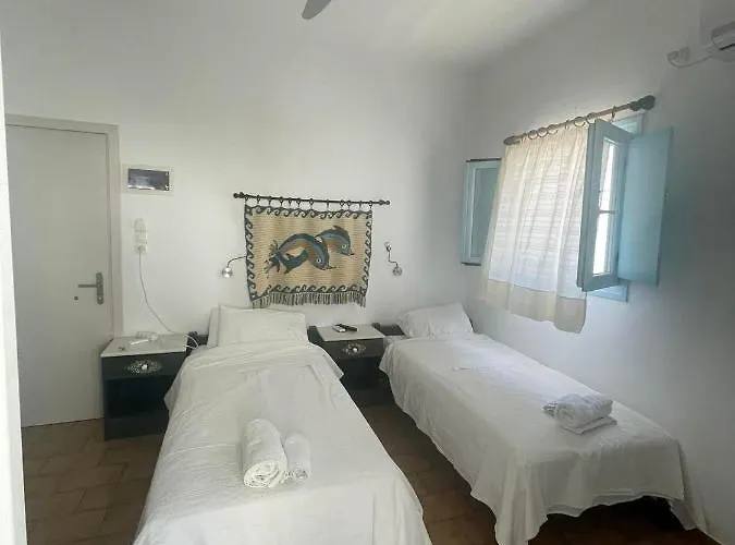 Yannis Maria Rooms *